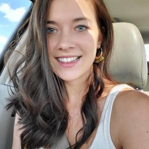 Meet your Posher, Corie